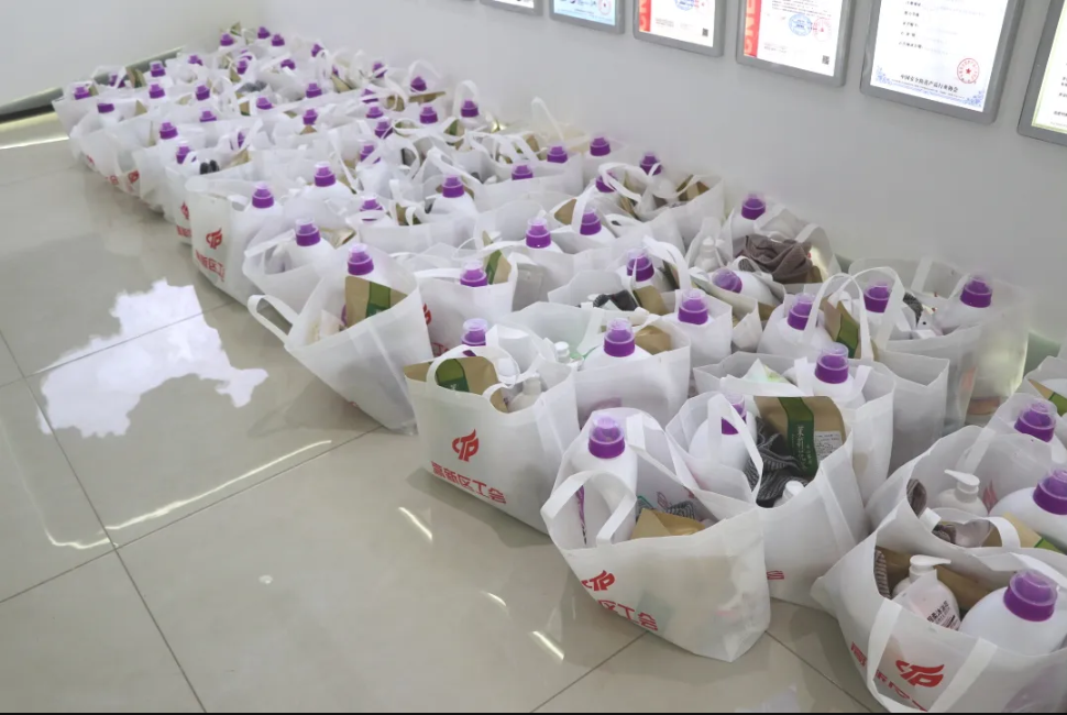 炎炎夏日送清凉——欧博abg(中国)智能工会为全体职工发放夏日福利